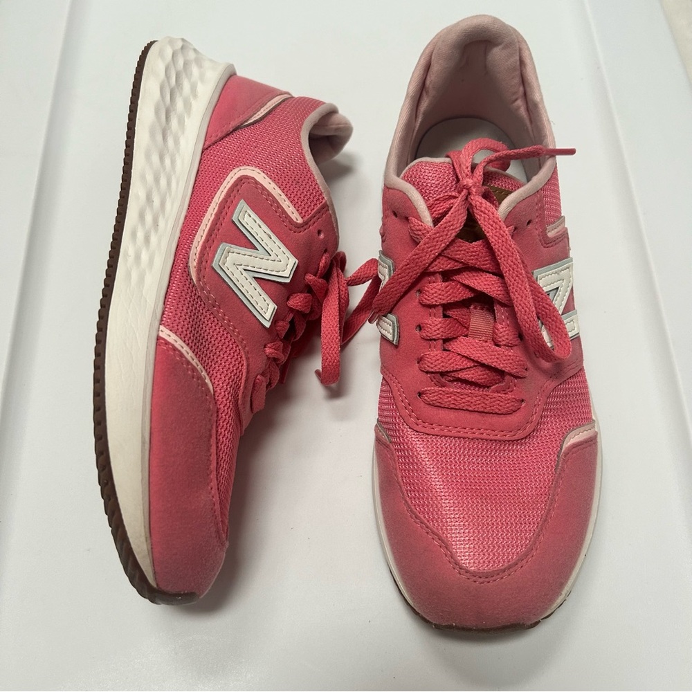 New Balance FreshFoam Lifestyle Sneaker, Pink, women’s size 7.5.